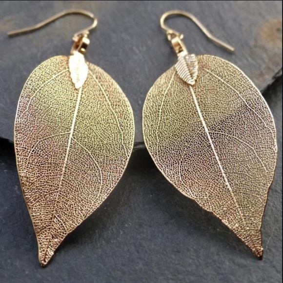 •LEAF PUNK• gold dangle earrings